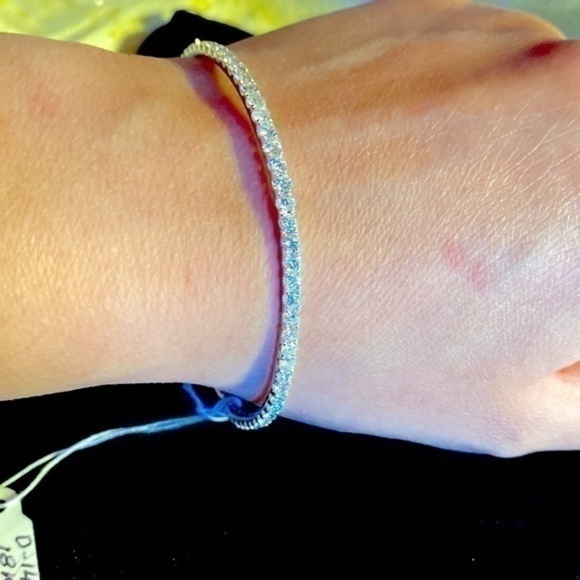 18K  White Gold Dimond Round bracelet US XS-S size high quality natural diamonds - Picture 3 of 8